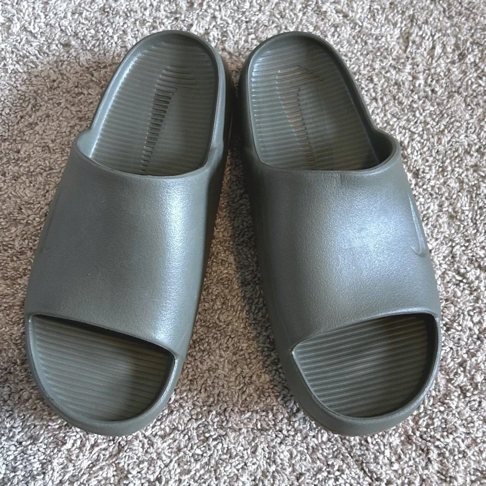 Nike Calm Medium Olive & Gum Slide Sandals SZ M9-W10